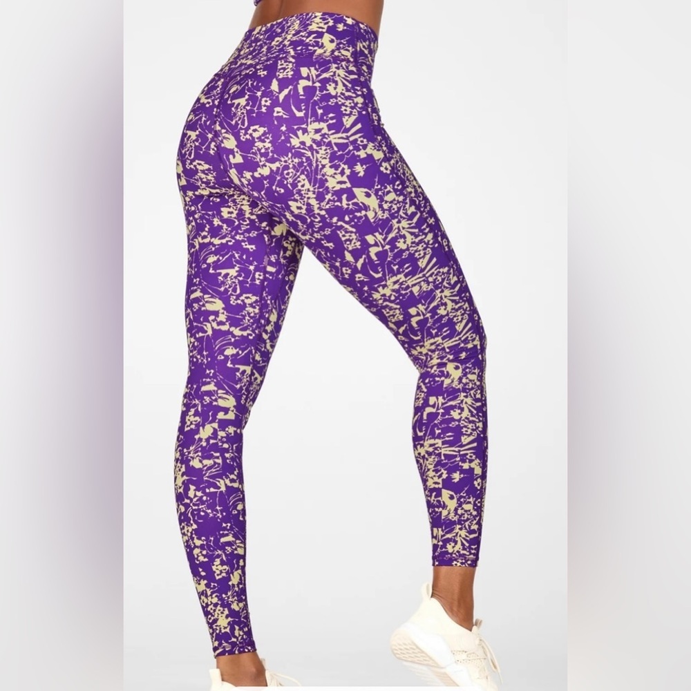 Fabletics Anywhere Motion365® High-Waisted Legging Size Medium